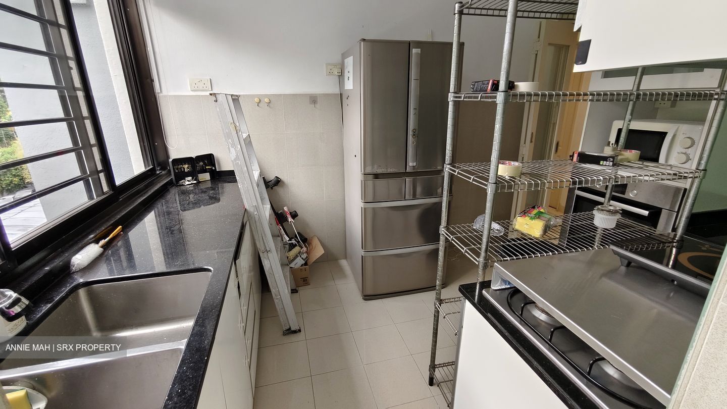 Orchid Apartment (D11), Apartment #519958551